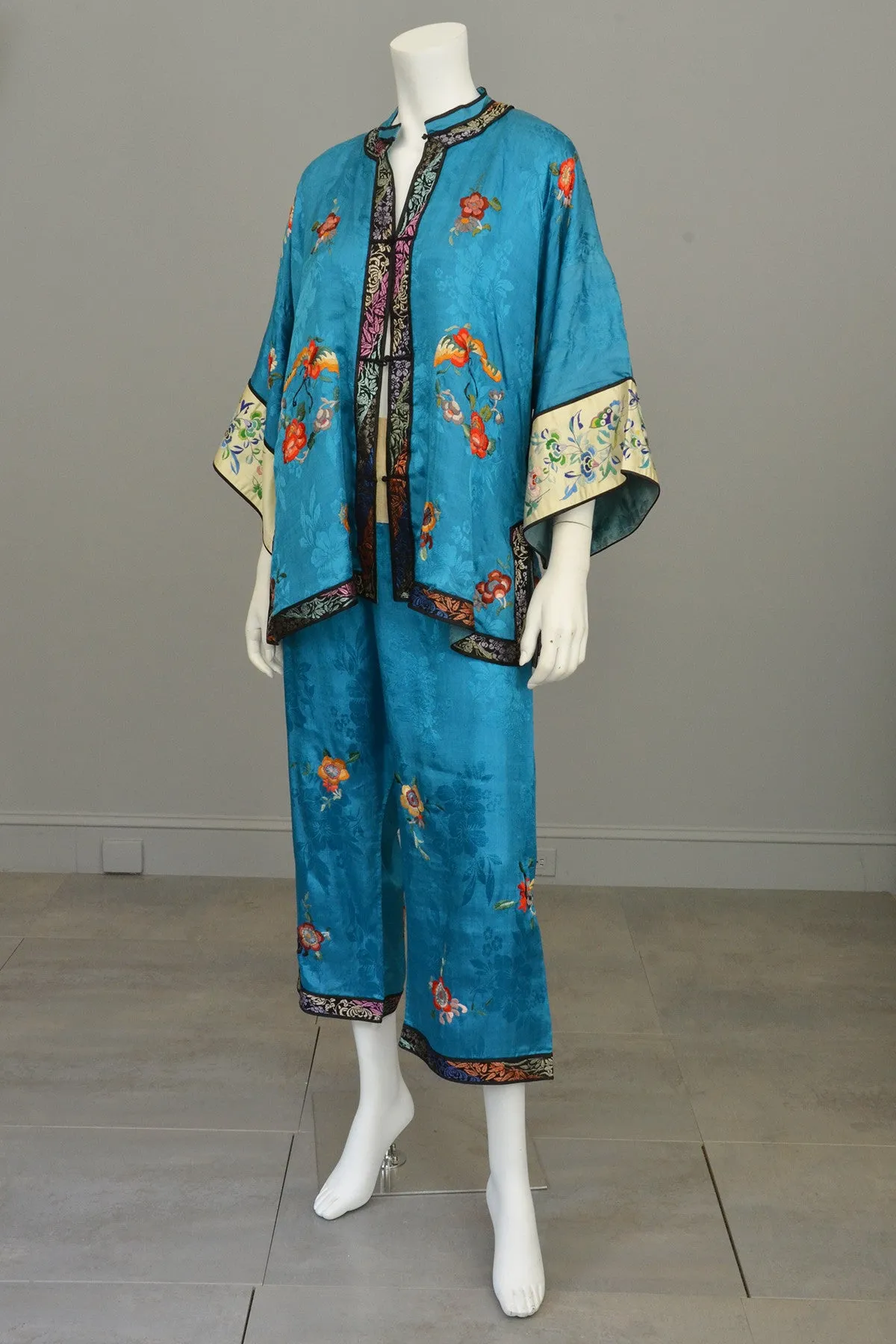 1930s Embroidered Chinese Silk Pajamas Loungewear Beach Pajamas Wide leg Pants