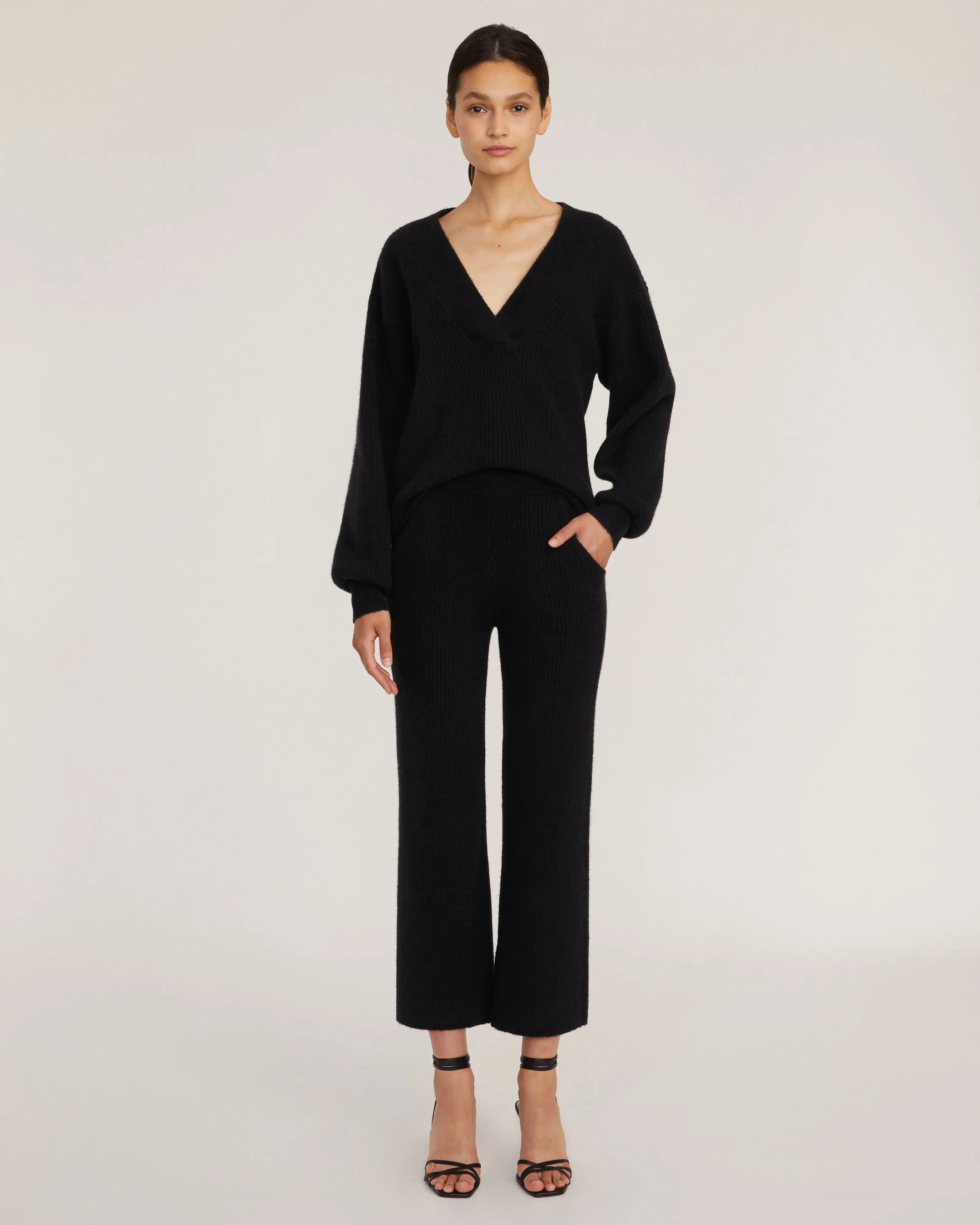 Arie Ribbed Cashmere Blend Pant in Black