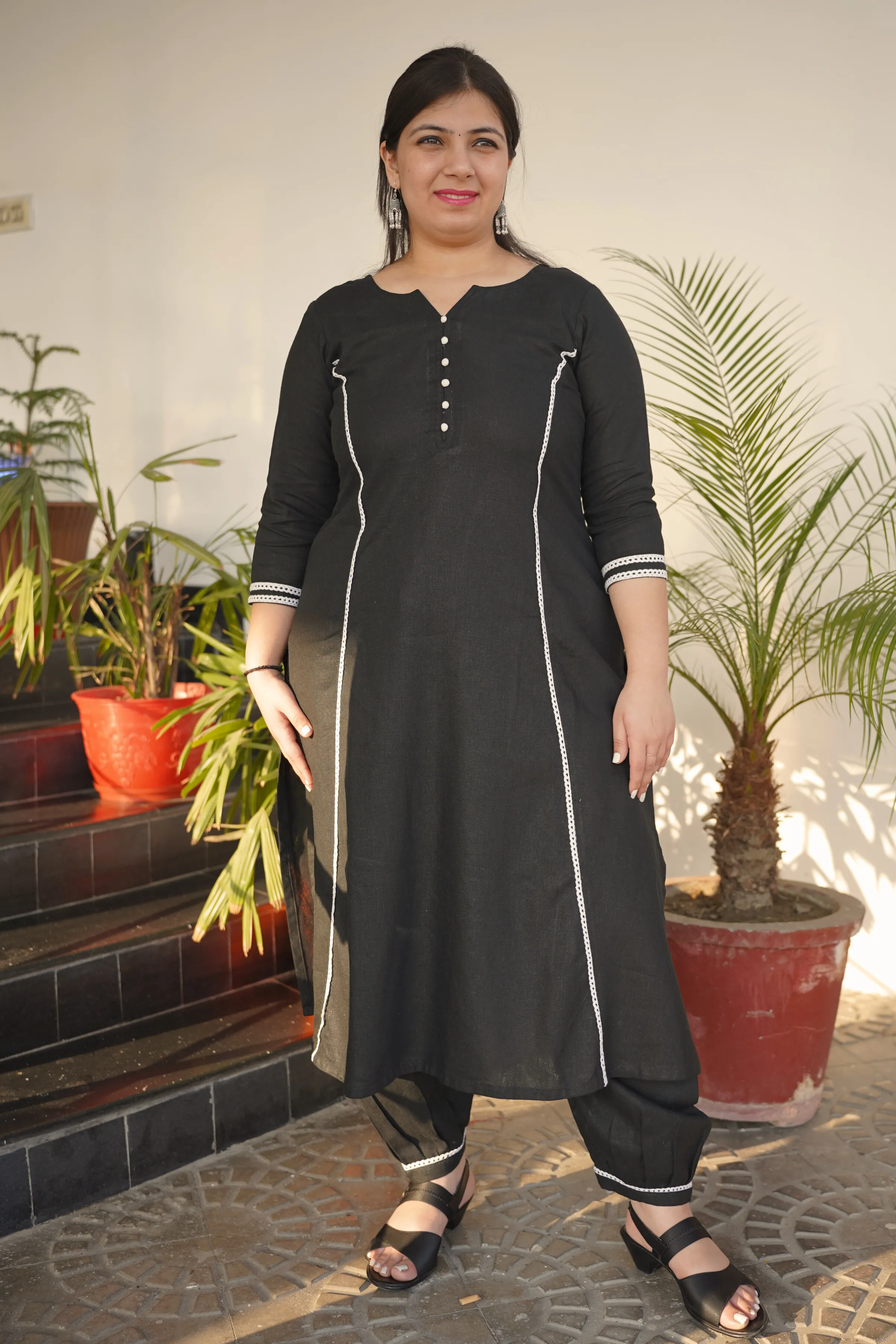 Black A-Line Cotton Linen Kurta