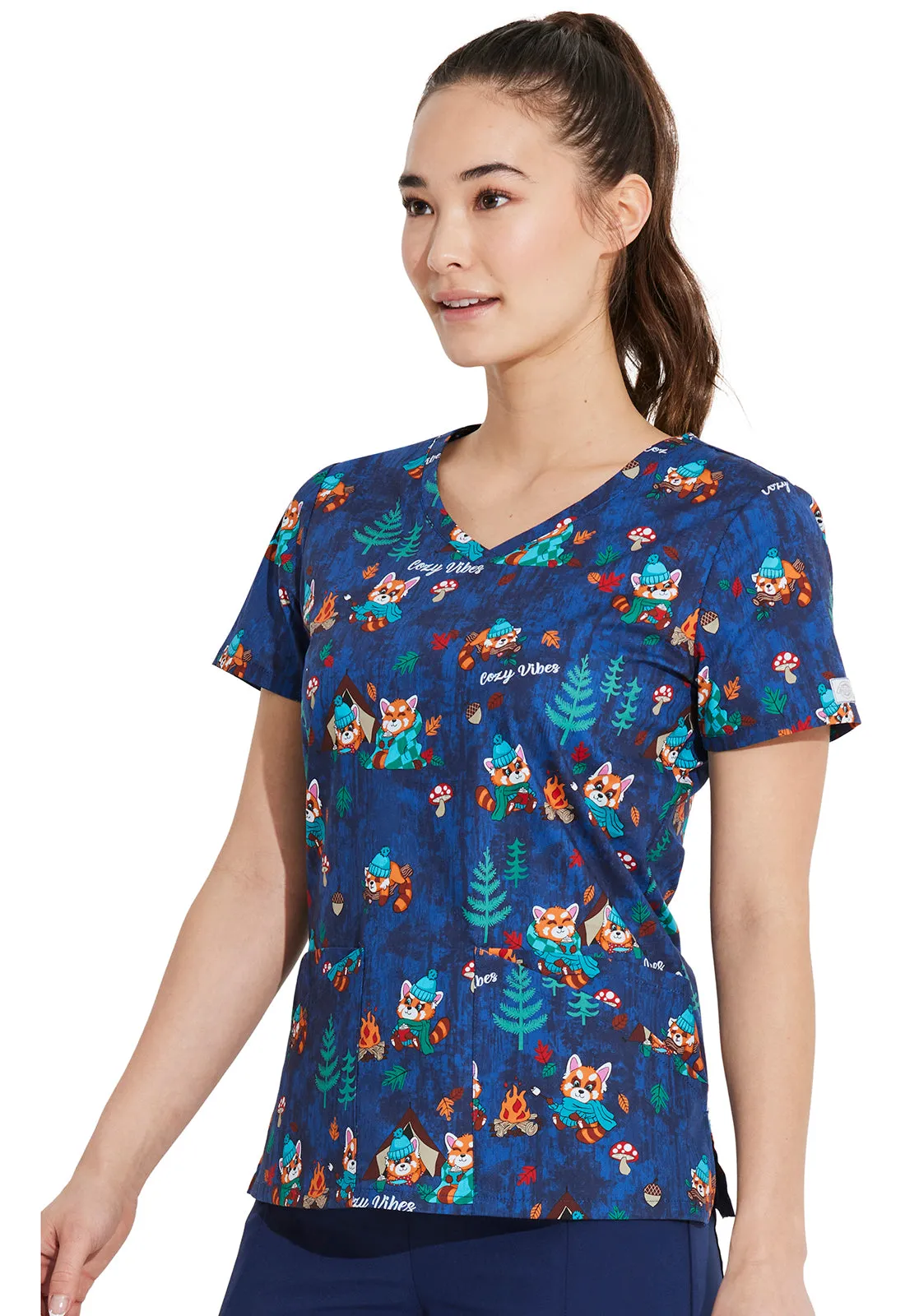 EDS Essentials - Women's V-Neck Print Top