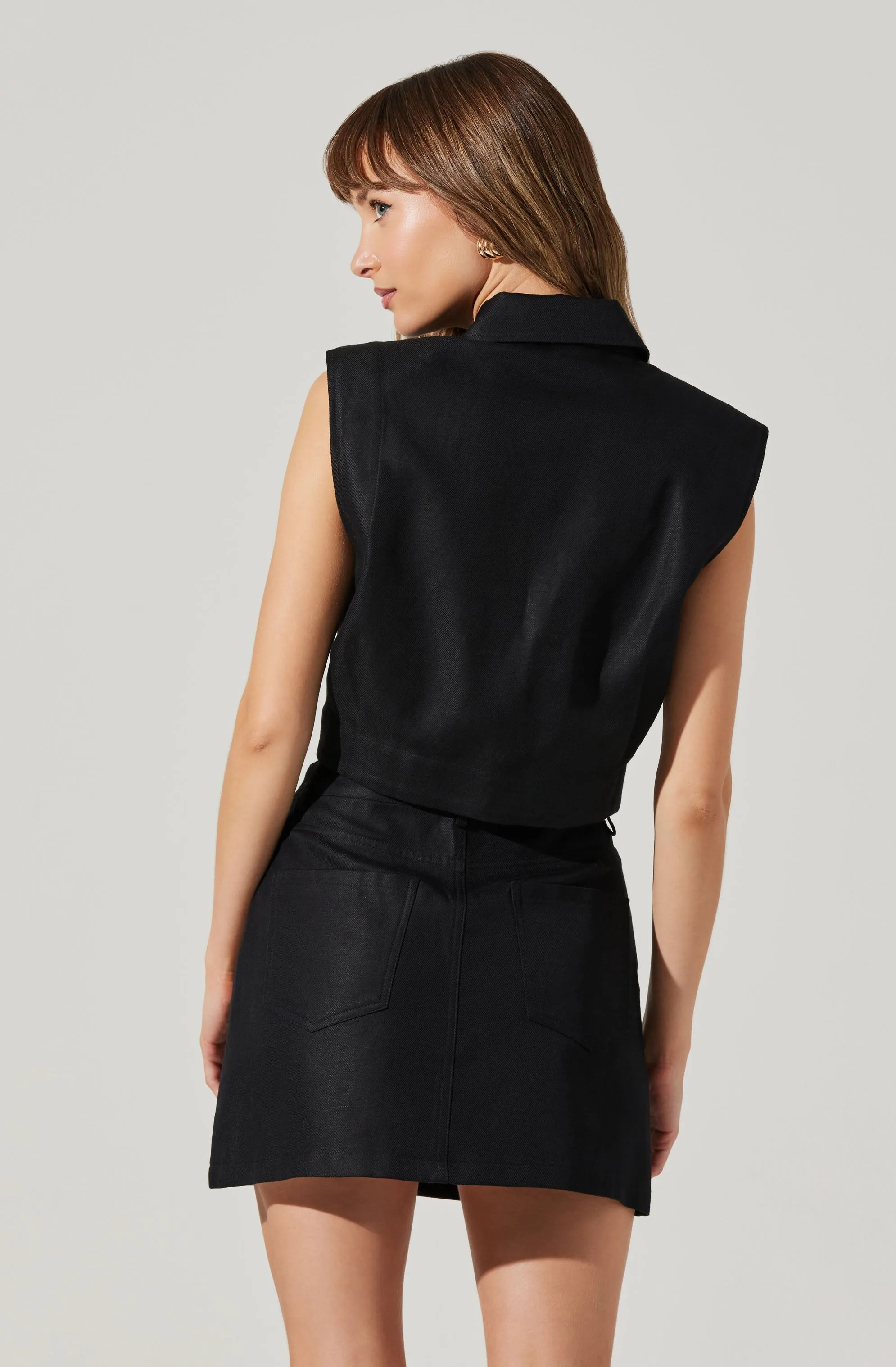 Eula Collared Cropped Vest