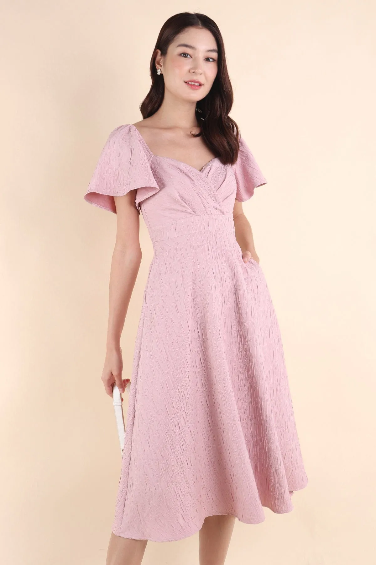 FIORA SLEEVE MIDAXI DRESS IN PINK