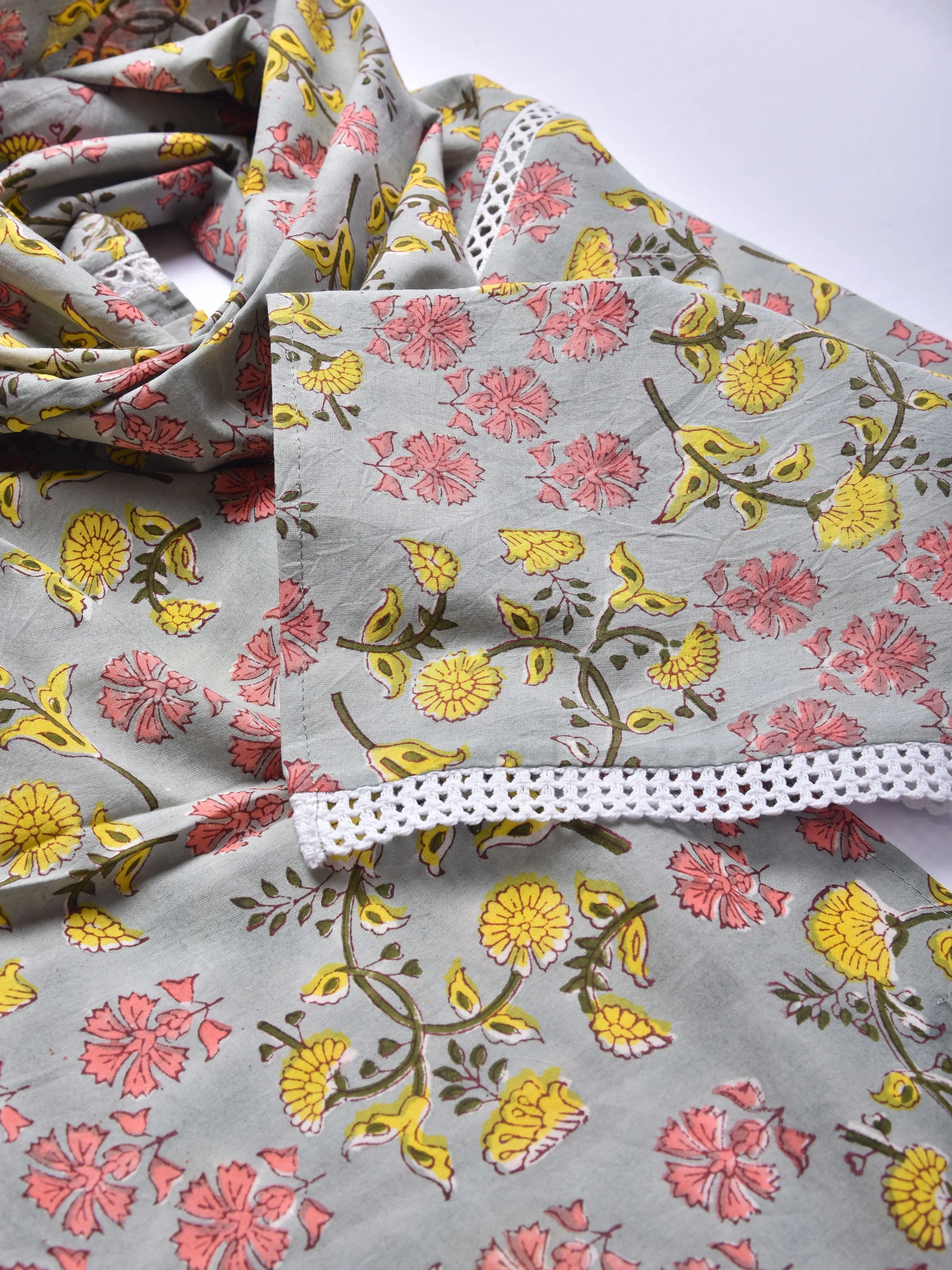 Grey Overall Floral Print Cotton Stole