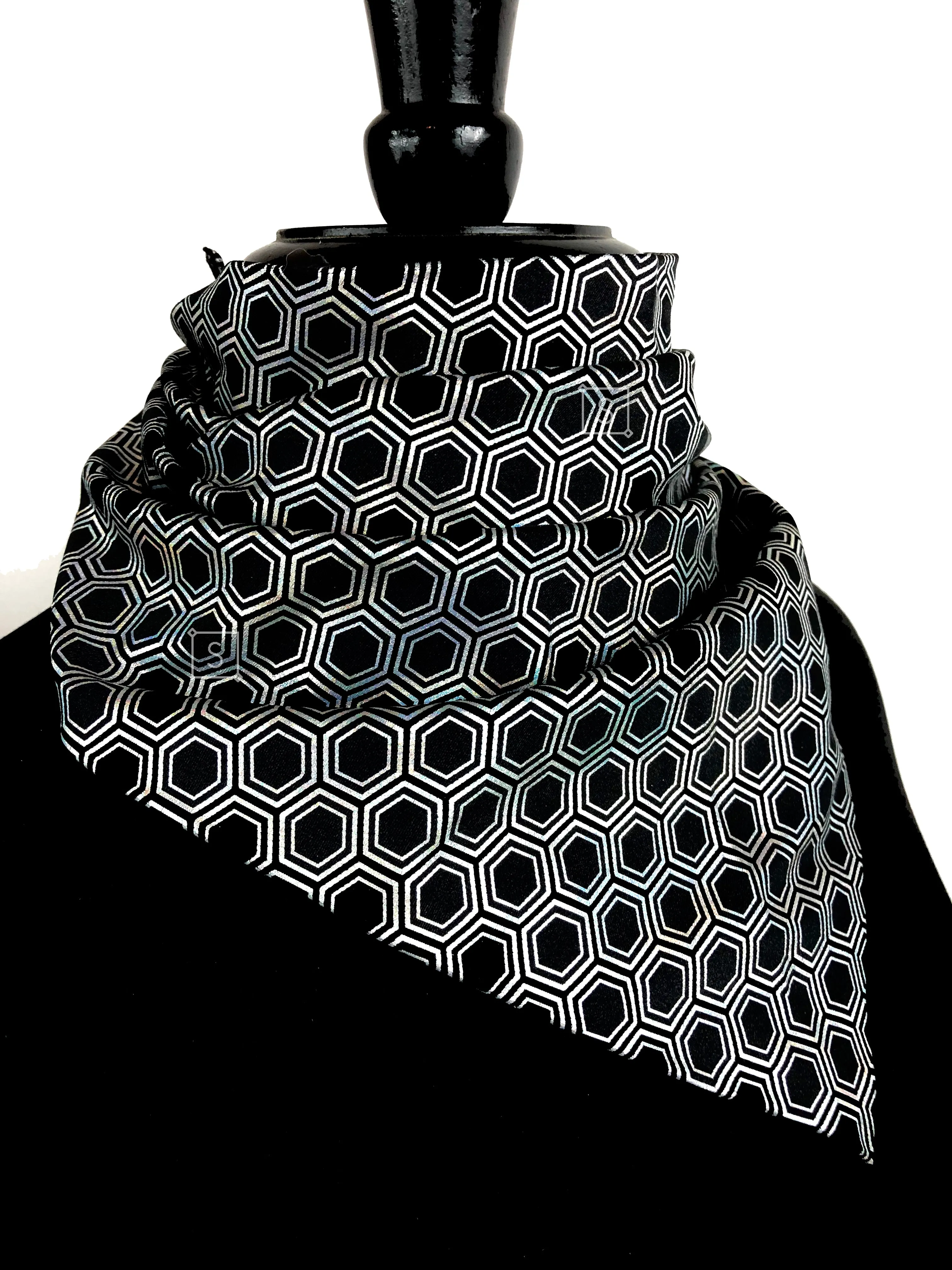 Holo Hexo Bandana