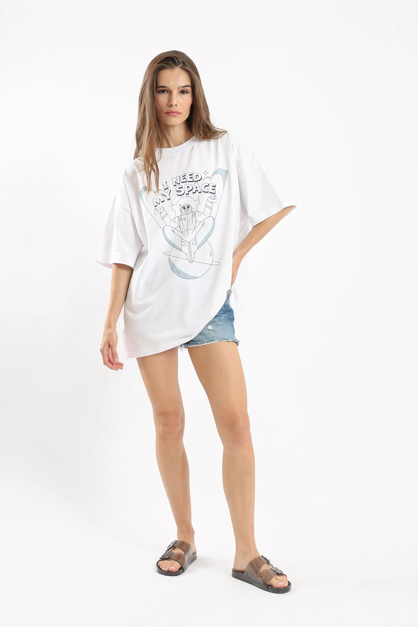 I NEED MY SPACE OVERSIZED UNISEX TEE