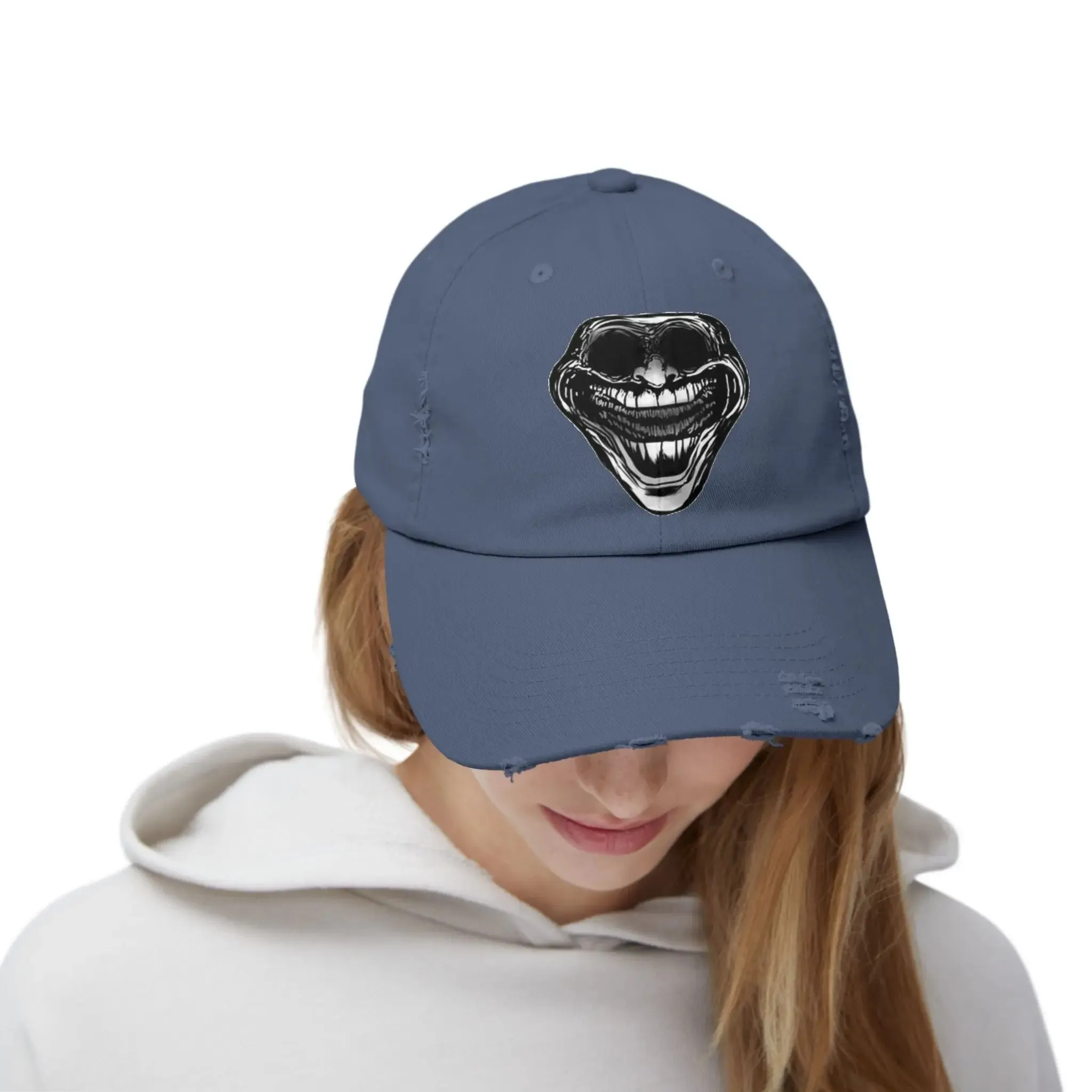 MEN'S AND WOMEN'S Distressed Cap with Grinning Joker Graphic - Perfect for Casual Wear and Halloween